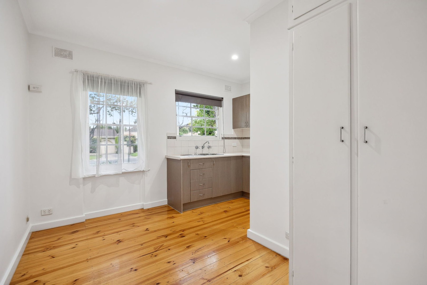 1/6 Christie AvenueToorak Gardens, sa 5065  - Leased, Toorak Gardens - Thumbnail 4