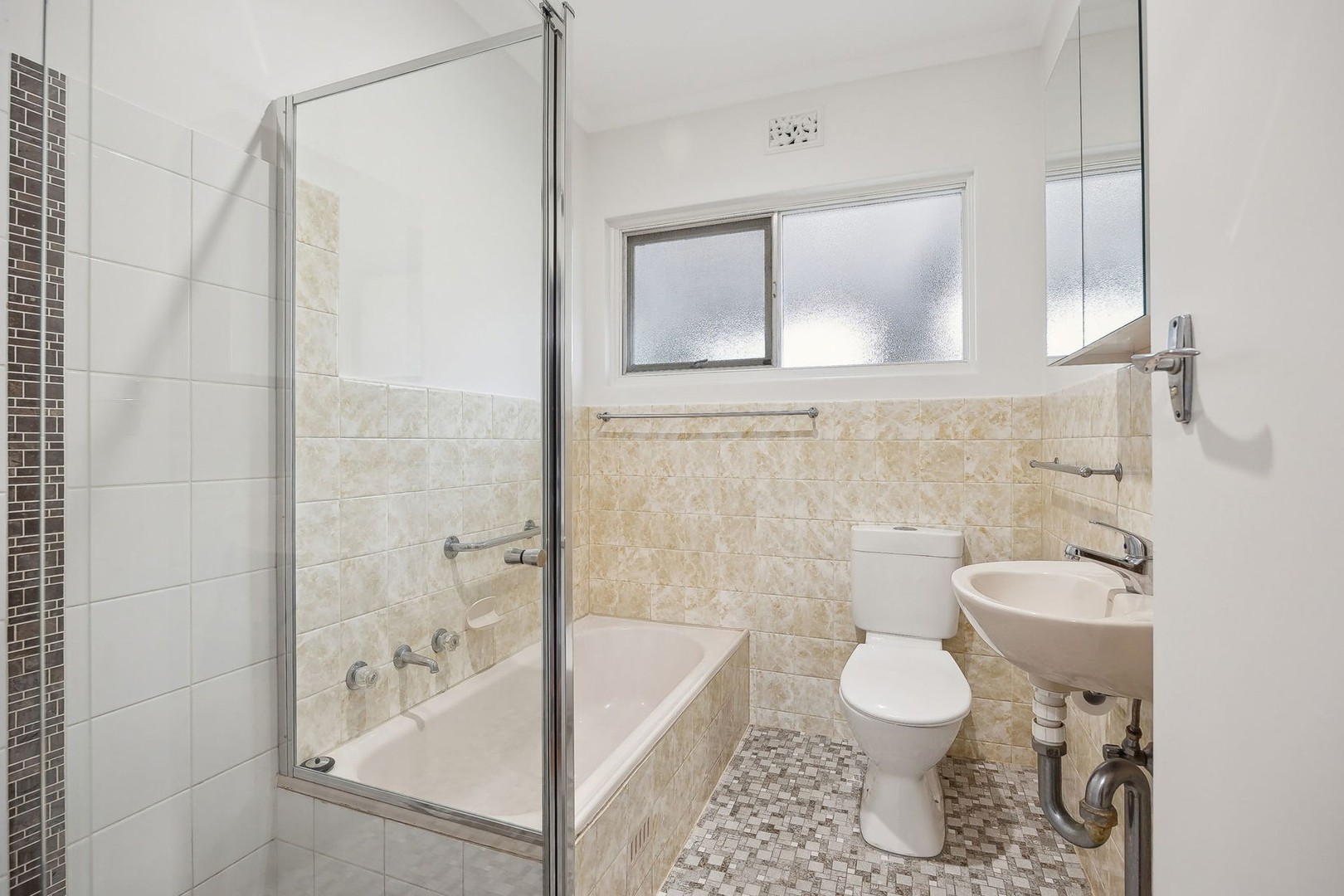 1/6 Christie AvenueToorak Gardens, sa 5065  - Leased, Toorak Gardens - Thumbnail 6