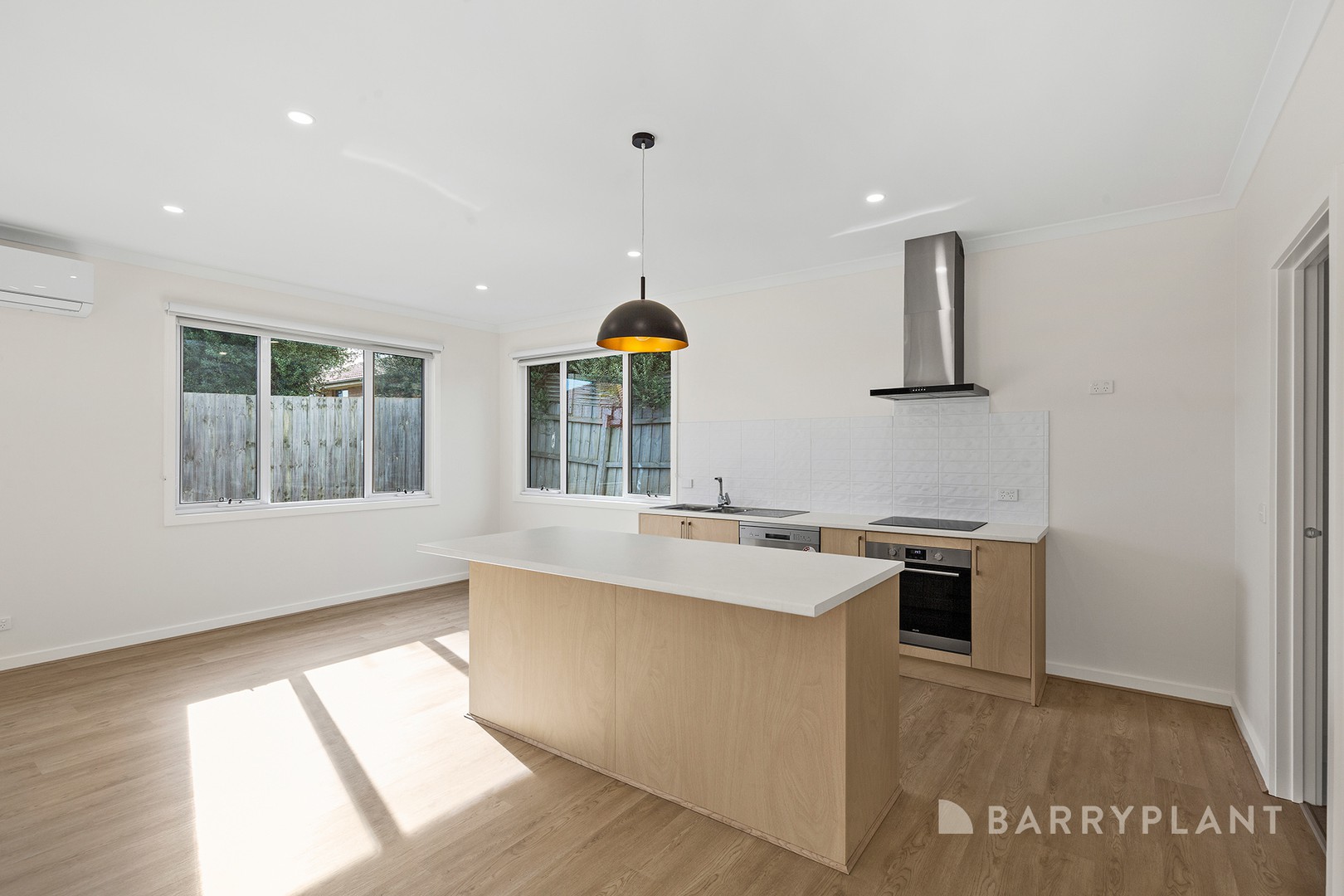 1/6 Hatfield Drive, Drouin, VIC 3818, Drouin - Thumbnail 3