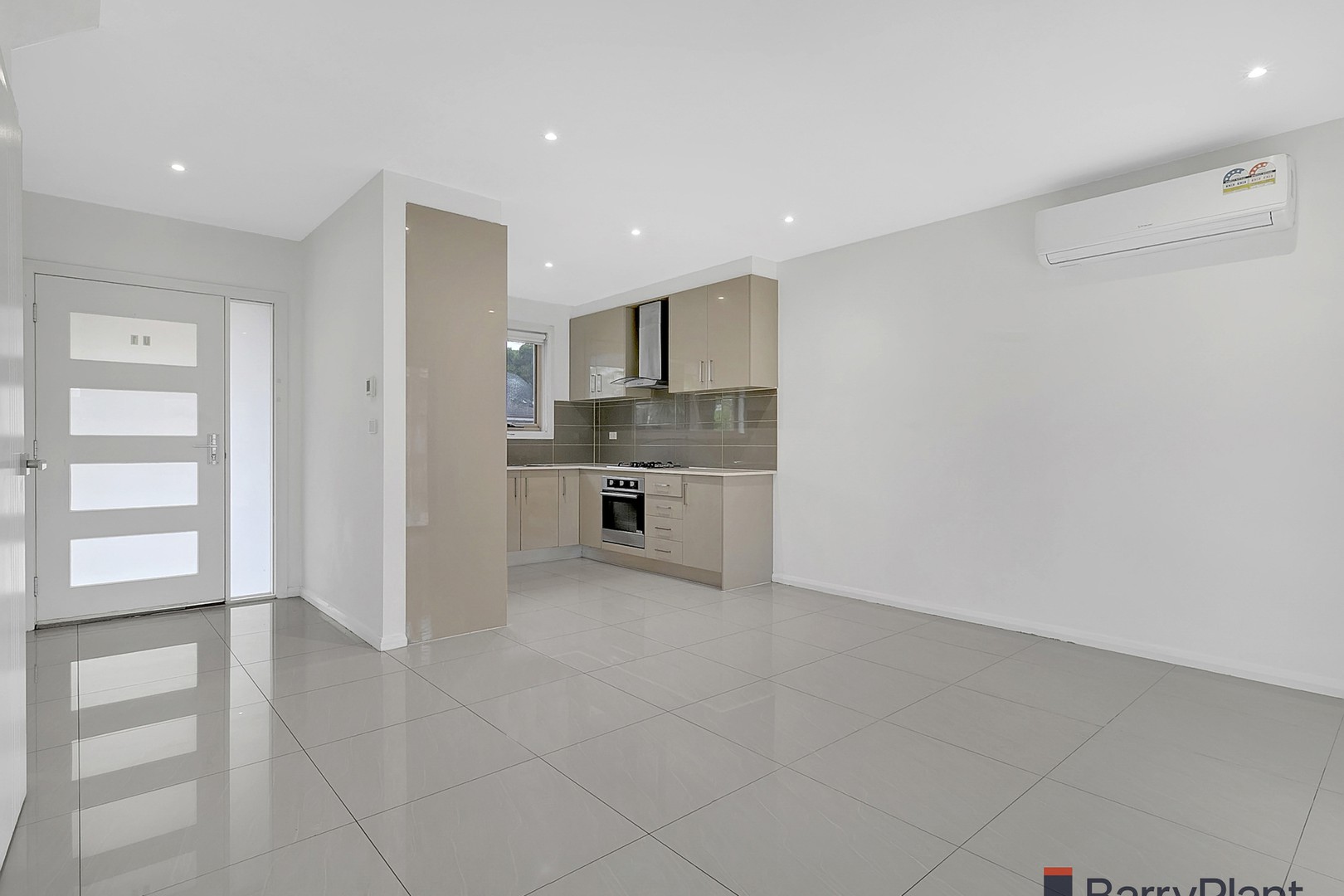1/6 Osway Street, Broadmeadows, VIC 3047, Broadmeadows - Thumbnail 2