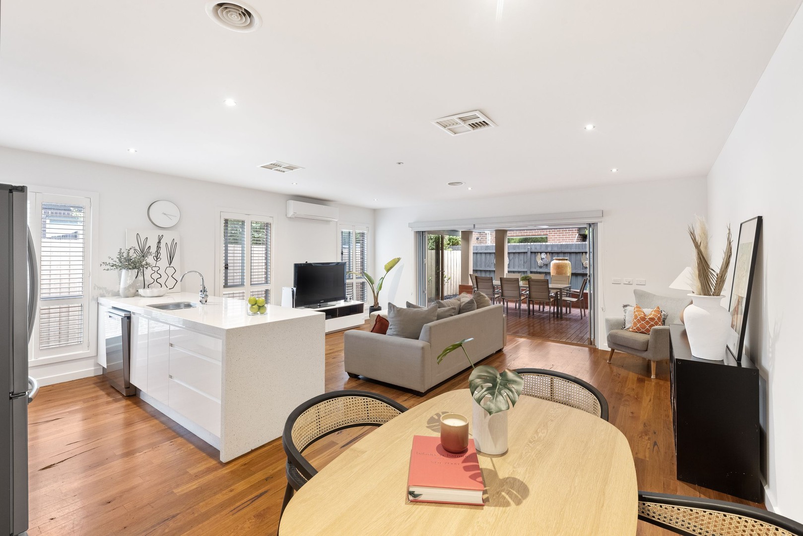 1/6 Shelley Street, Keilor East, VIC 3033, Keilor East - Thumbnail 2