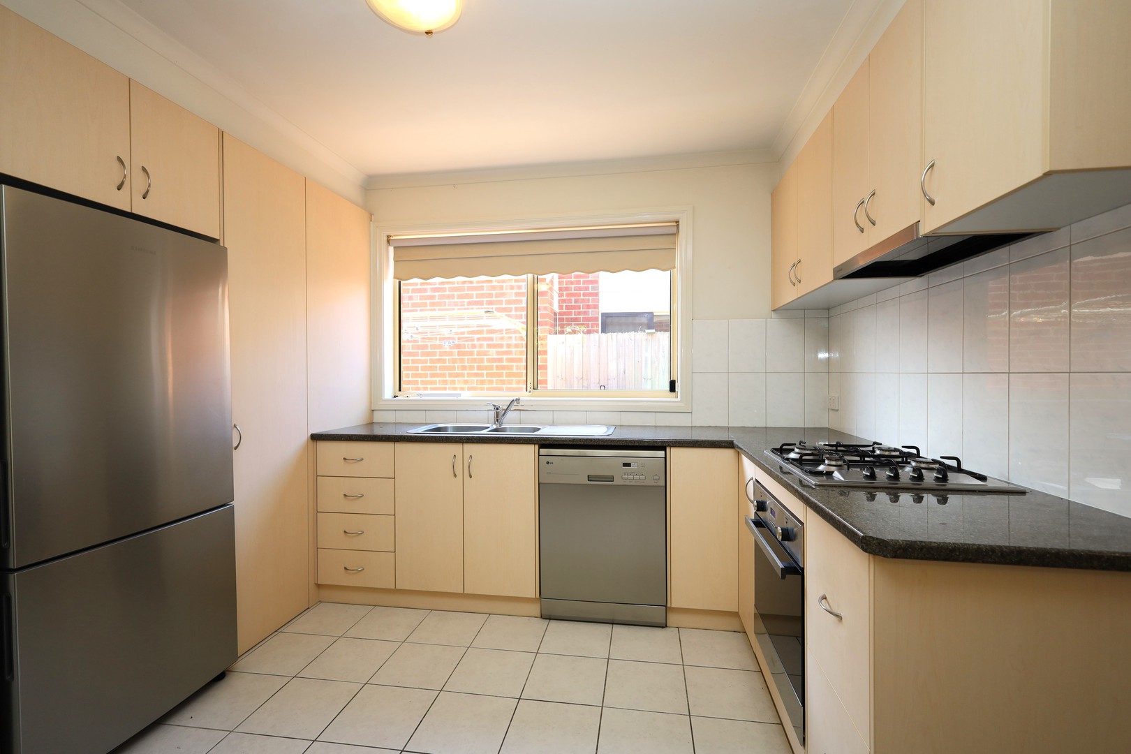 1/6 Vincent Court, Whittington, VIC 3219, Whittington - Thumbnail 2