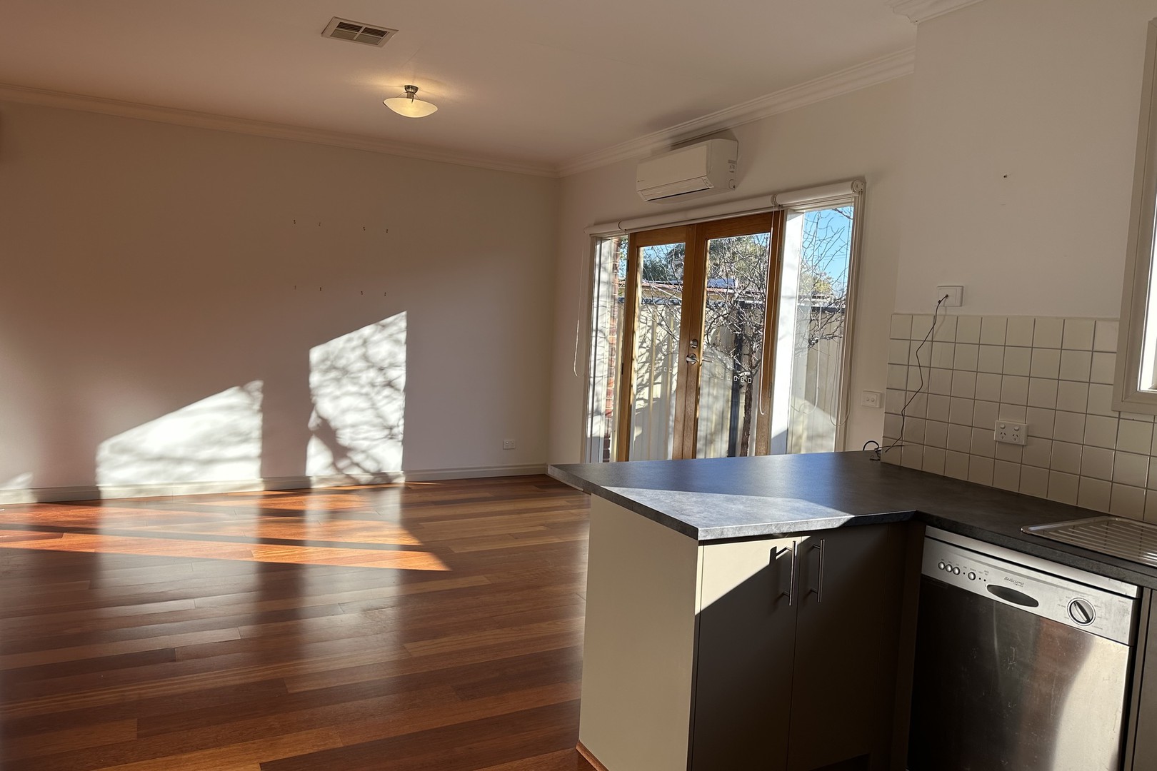 1/6 Waratah Street, Thomastown, VIC 3074, Thomastown - Thumbnail 6