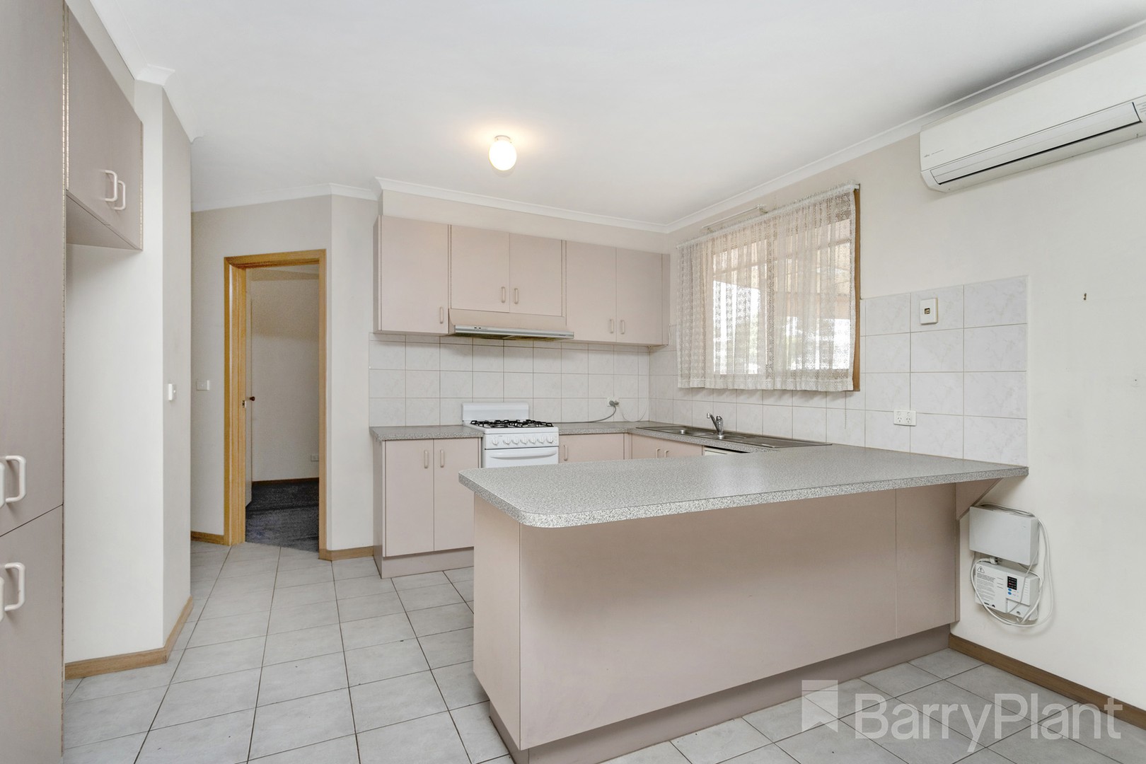 1/6 Warwick Place, Tullamarine, VIC 3043, Tullamarine - Thumbnail 6