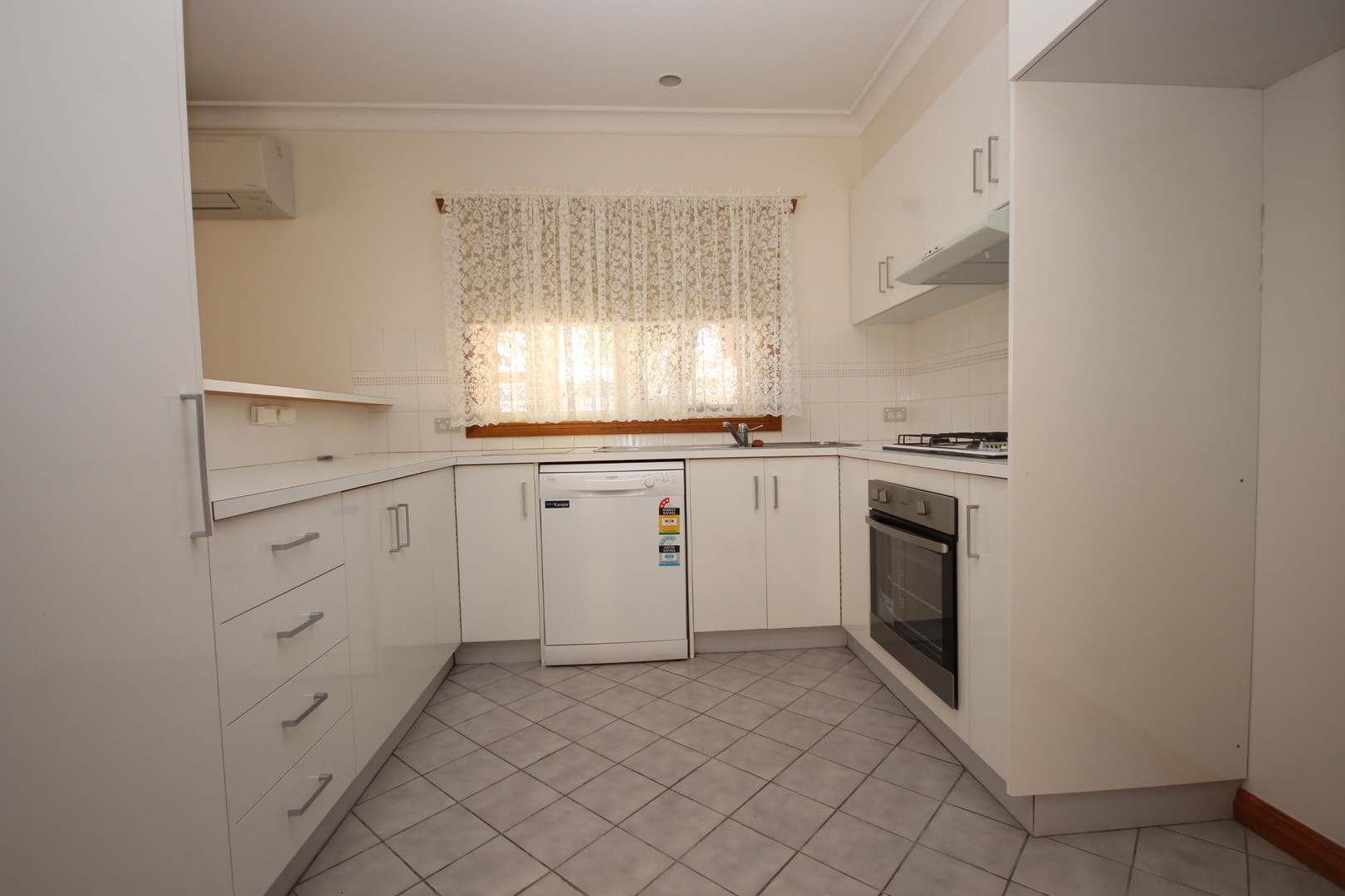1/6 Westcott Street, Newtown, VIC 3220, Newtown - Thumbnail 6