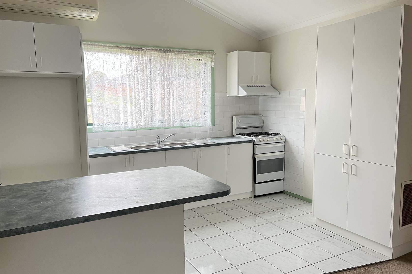 1/6 Winston Street, Lalor, VIC 3075 - Thumbnail 1 - 10/02/2023
