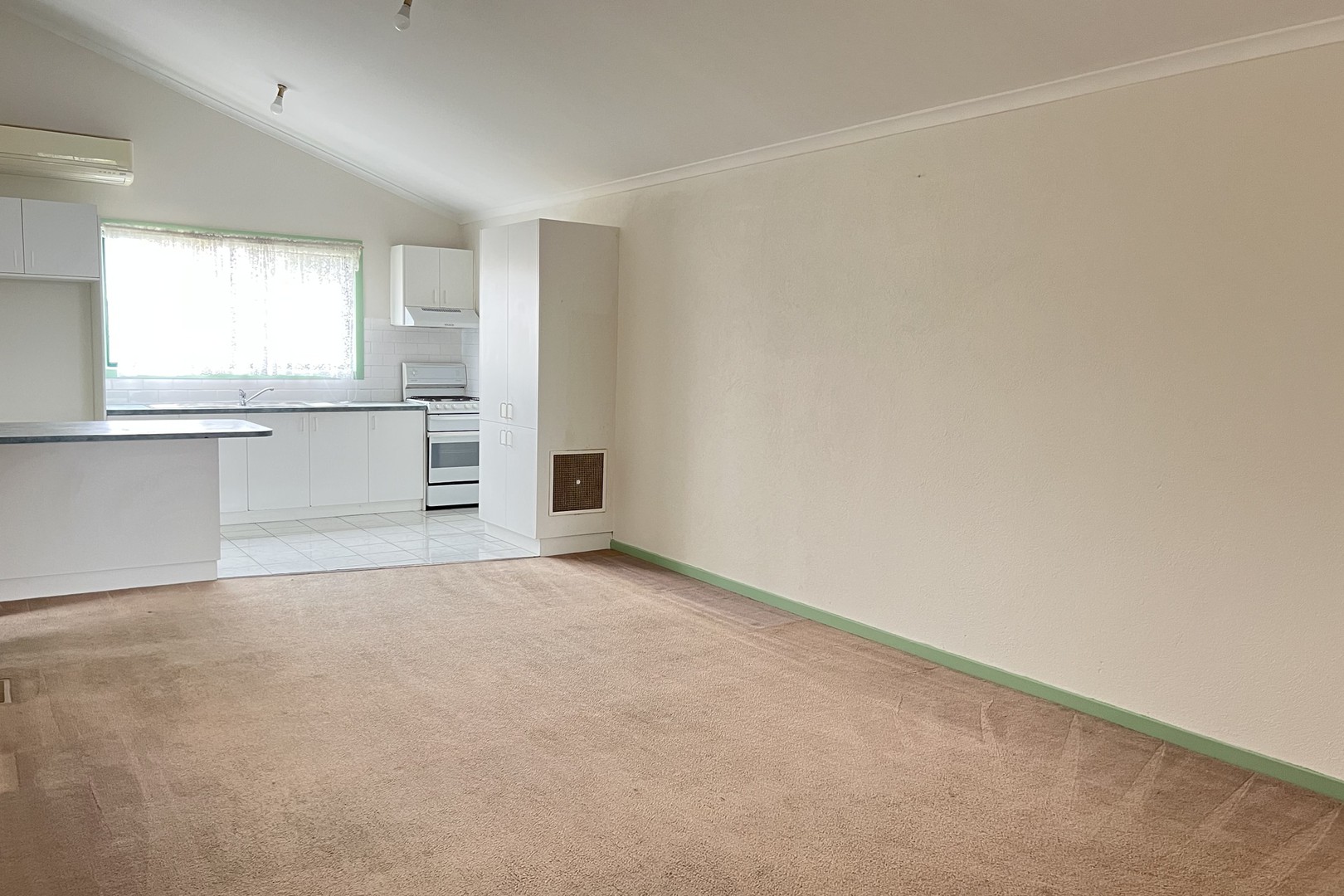 1/6 Winston Street, Lalor, VIC 3075 - Thumbnail 2 - 10/02/2023