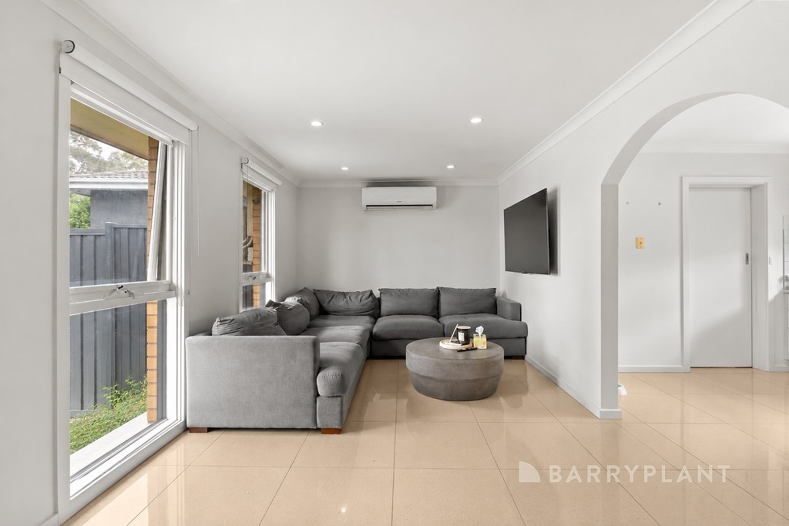 1/60 Avonhurst Drive, Glen Waverley, VIC 3150 - Thumbnail 2 - 29/10/2026