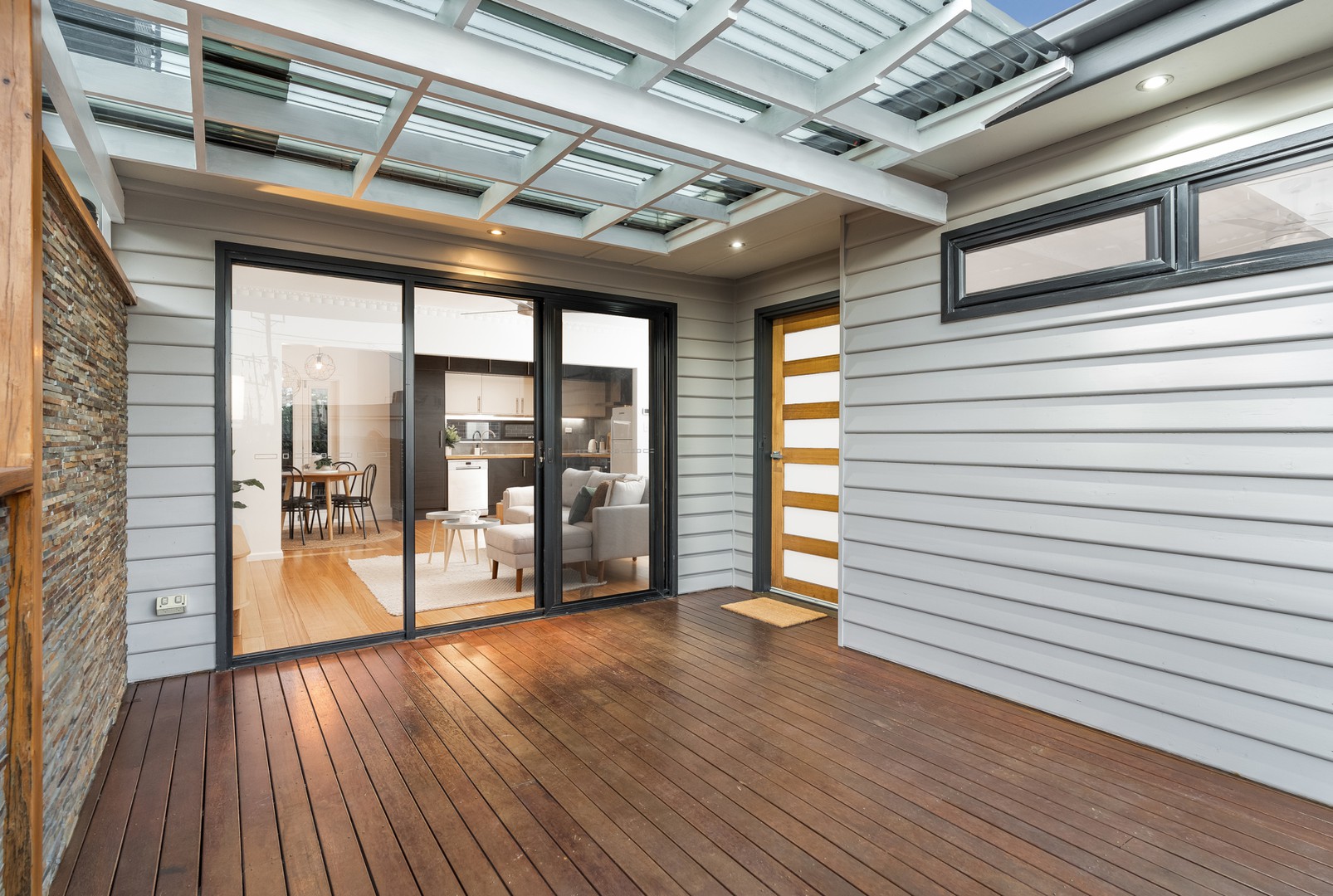 1/60 West Fyans Street, Newtown, VIC 3220, Newtown - Thumbnail 3