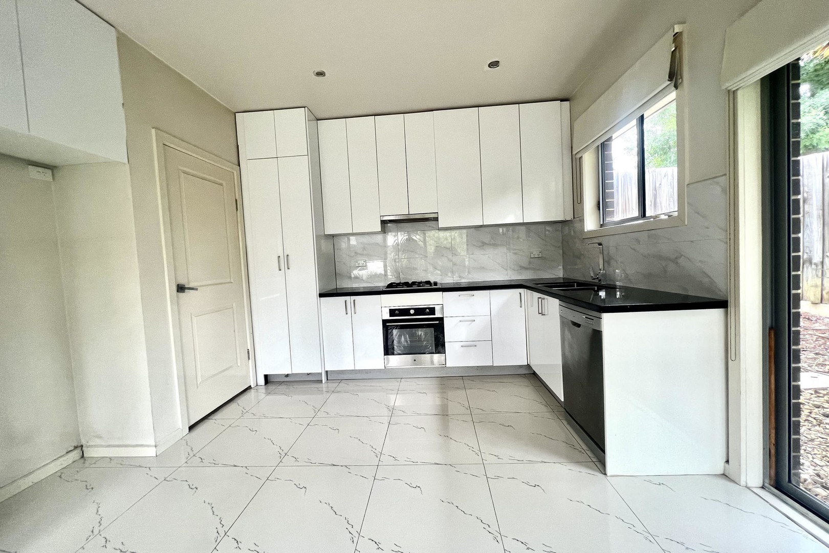 1/625 Pascoe Vale Road, Oak Park, VIC 3046, Oak Park - Thumbnail 3
