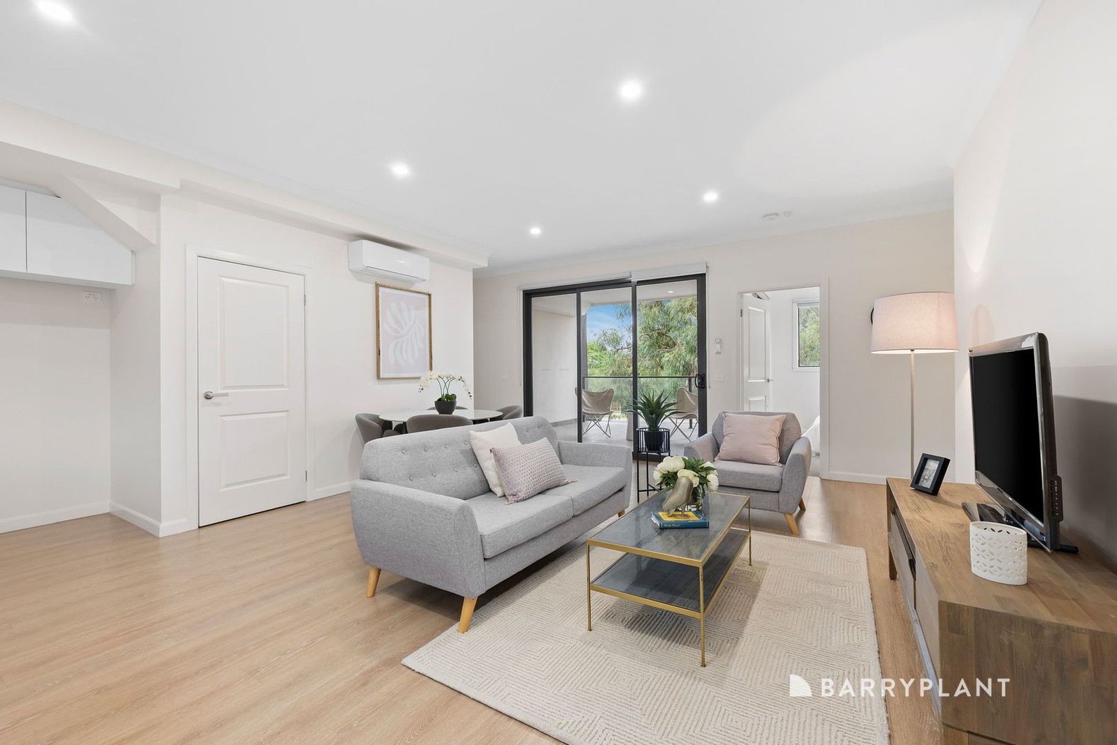 1/627-629 Stud Road, Scoresby, VIC 3179 - Thumbnail 2 - 17/01/2024