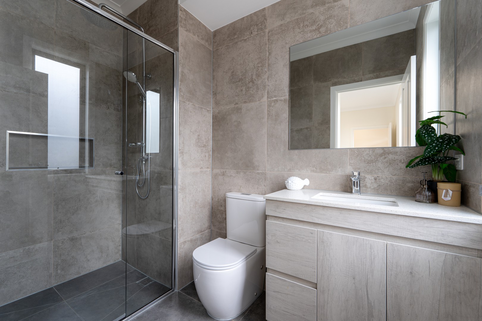 1/627 Stud Road, Scoresby, VIC 3179 - Thumbnail 1 - 06/09/2024