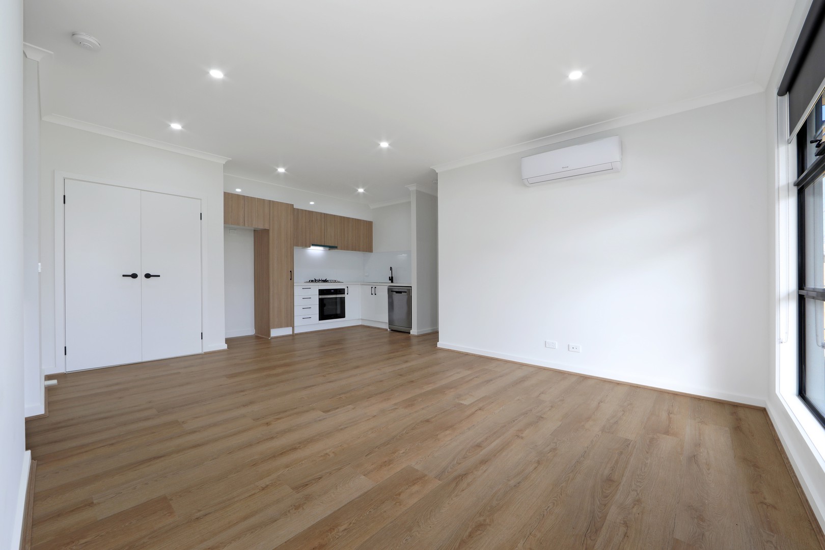 1/637 Stud Road, Scoresby, VIC 3179 - Thumbnail 2 - 10/08/2026