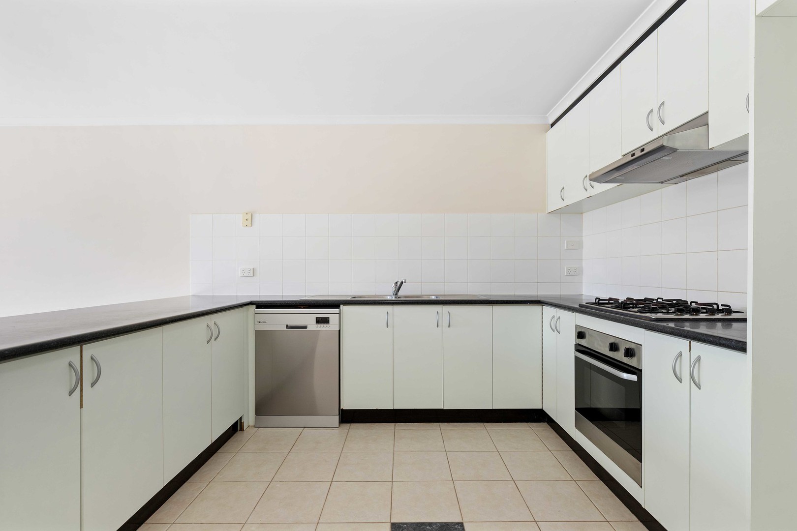 1/64 Allenby Road, Hillside, VIC 3037, Hillside - Thumbnail 4