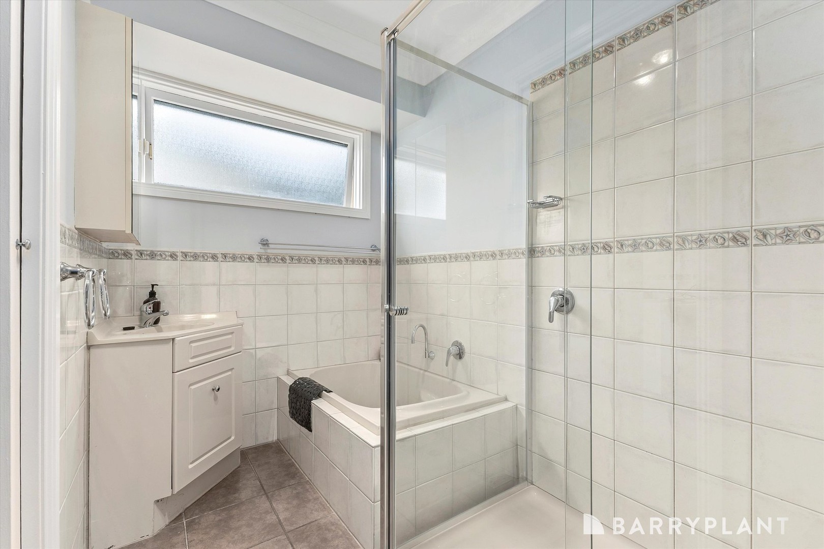 1/64 Faraday Road, Croydon South, VIC 3136, Croydon South - Thumbnail 6