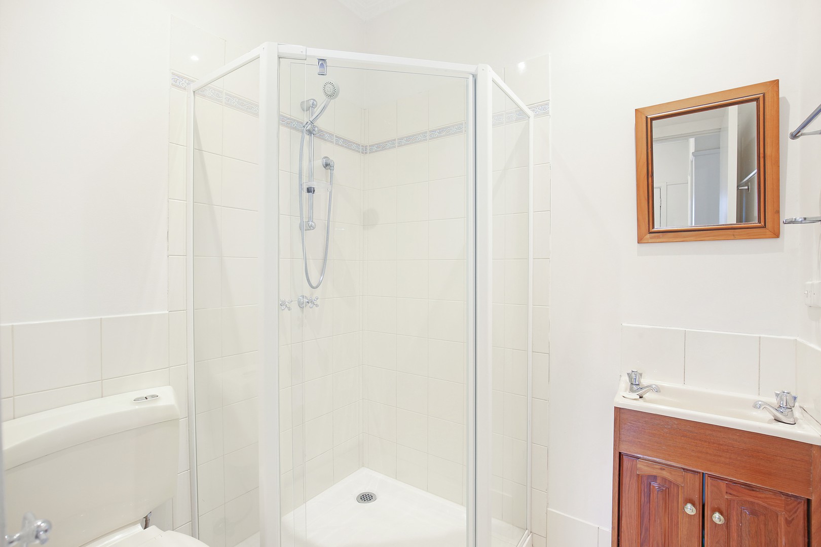 1/64 Ferguson Street, Macleod, VIC 3085, Macleod - Thumbnail 7