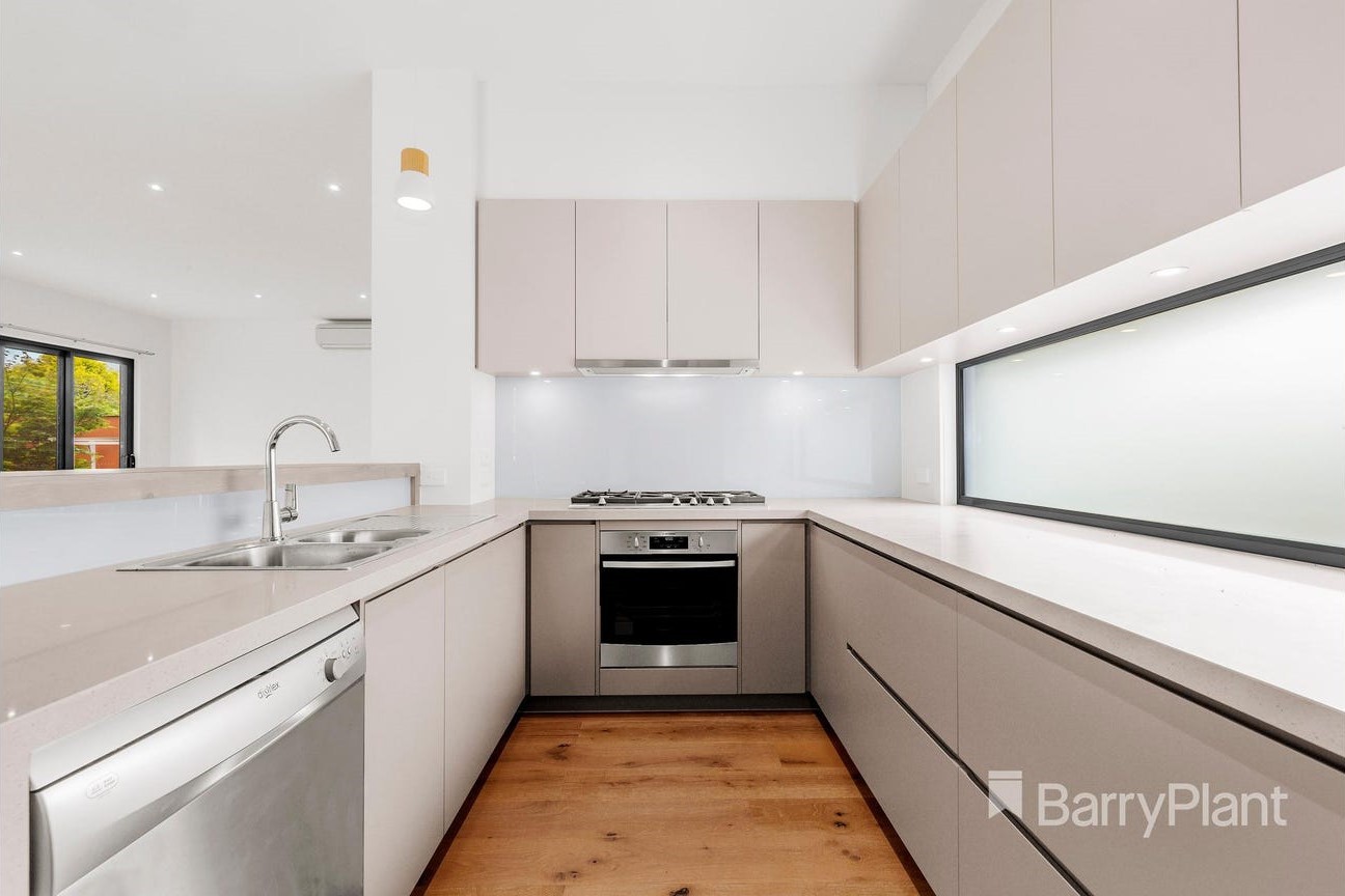 1/67 Bellevue Avenue, Doncaster East, VIC 3109 - Thumbnail 2 - 19/11/2025