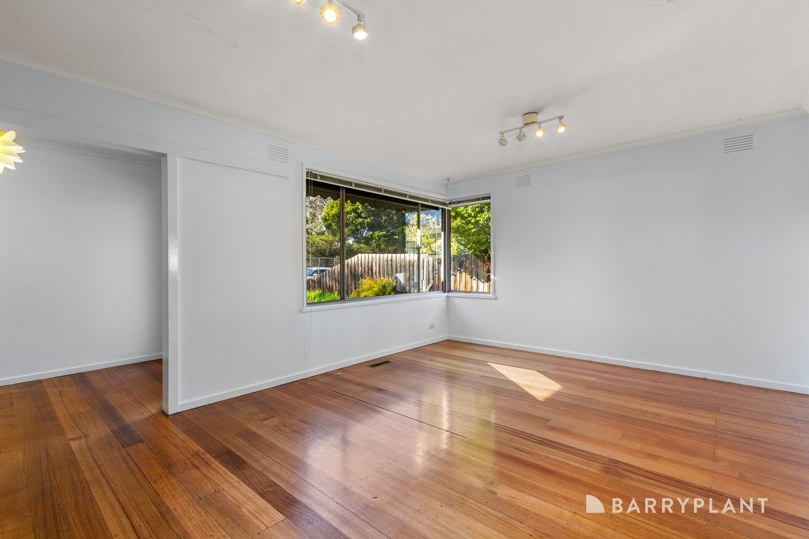 1/670 Stud Road, Scoresby, VIC 3179, Scoresby - Thumbnail 2