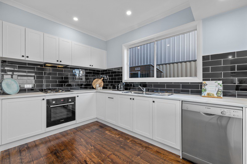 1/7 Laura Road, Knoxfield, VIC 3180, Knoxfield - Thumbnail 2