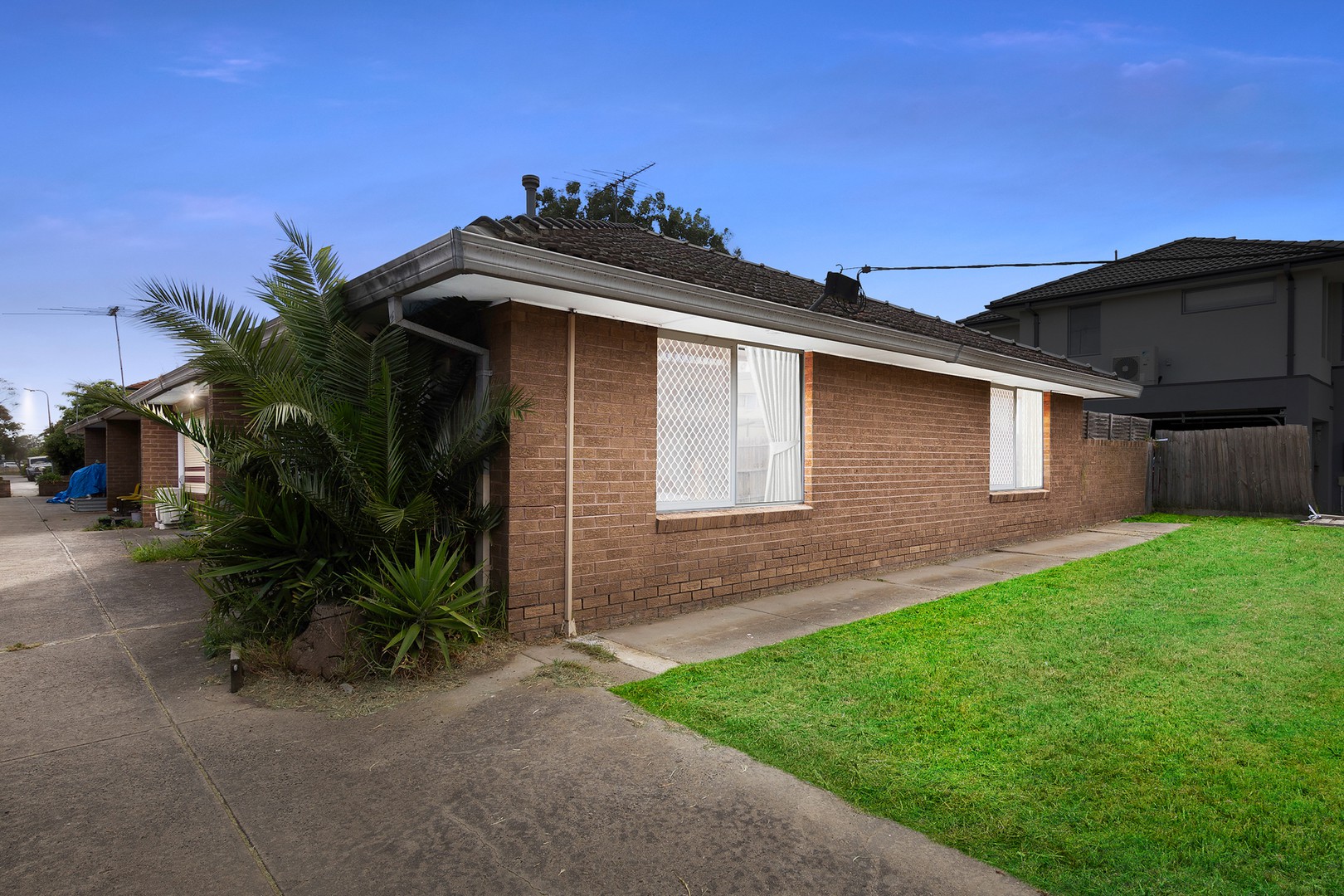 1/7 Theodore Street, St Albans, VIC 3021, St Albans - Thumbnail 2