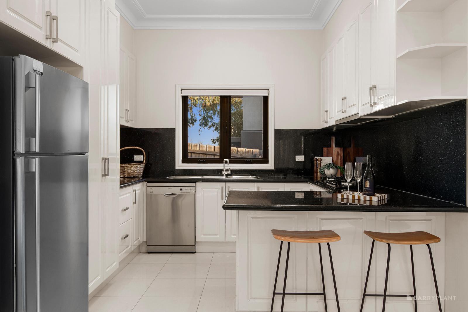 1/7 Whittens Lane, Doncaster, VIC 3108, Doncaster - Thumbnail 6