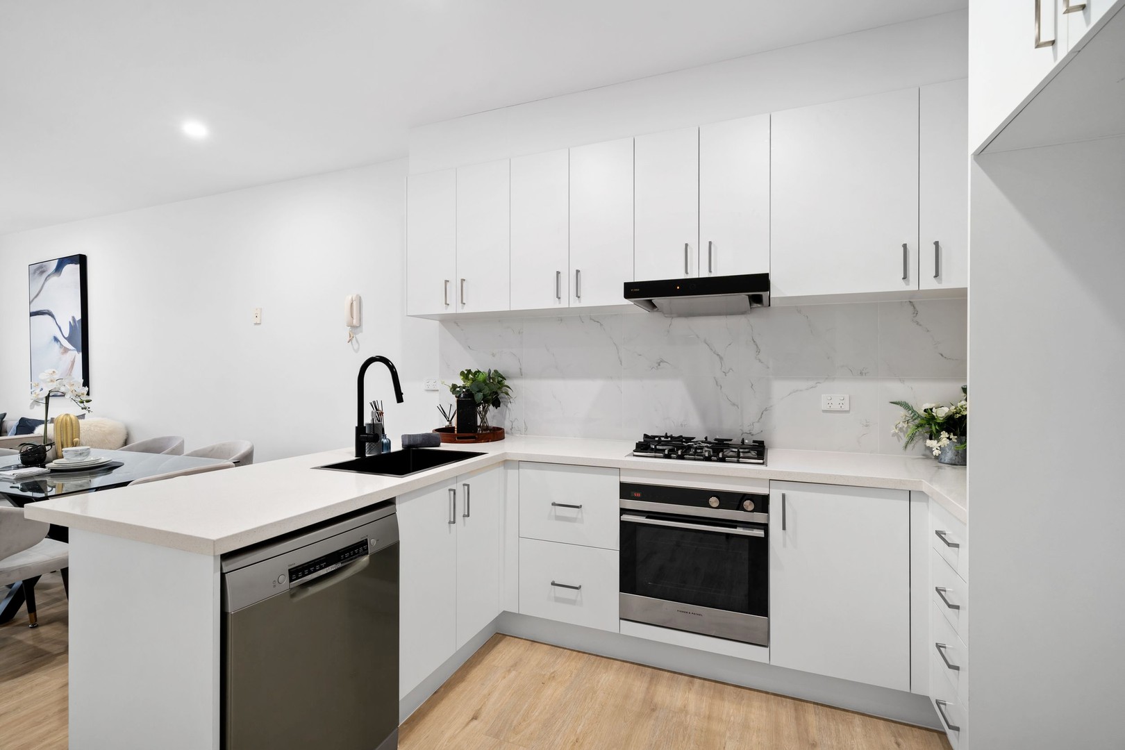 1/7 Willow Street, Essendon, VIC 3040, Essendon - Thumbnail 5