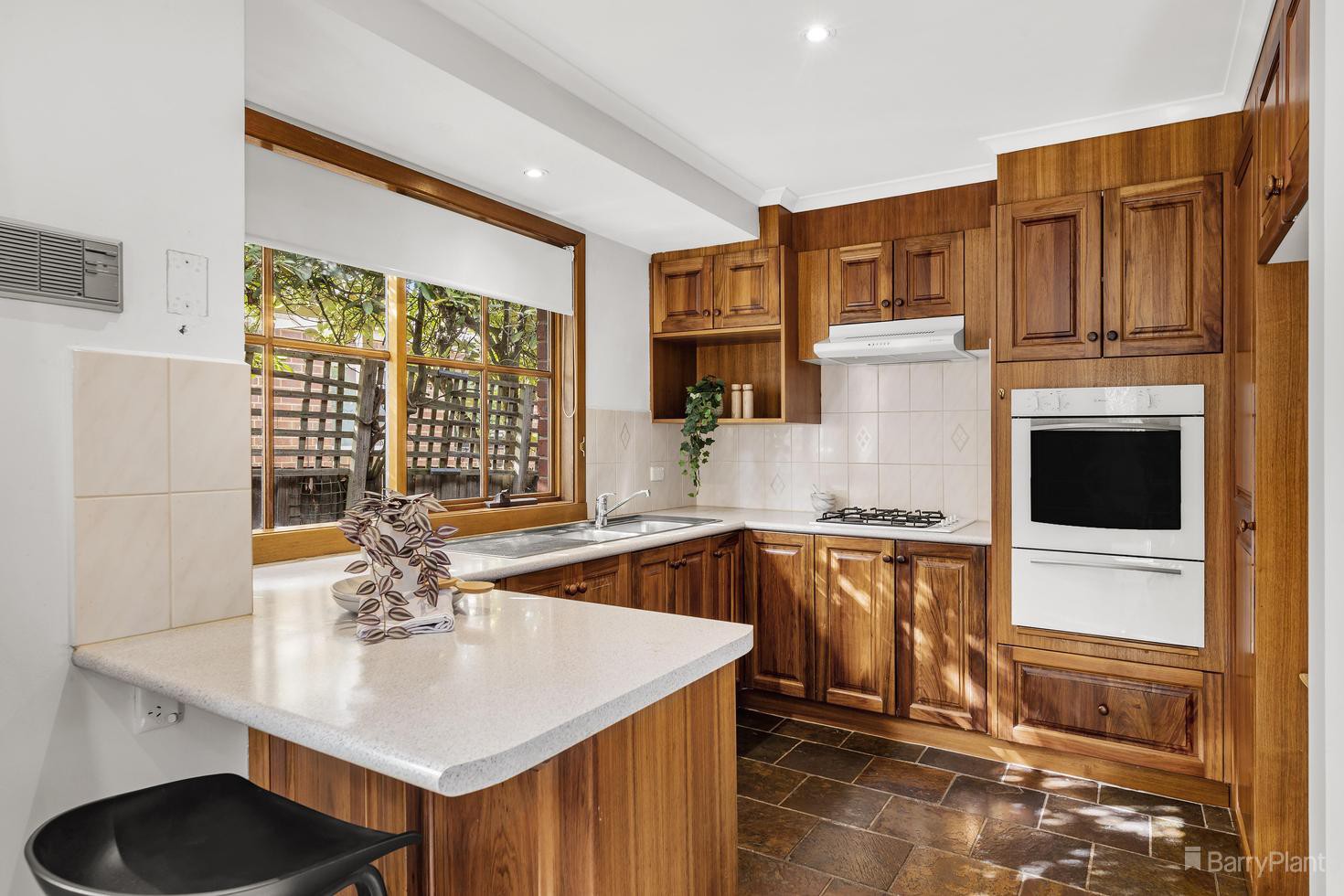 1/70 Franklin Road, Doncaster East, VIC 3109, Doncaster East - Thumbnail 3