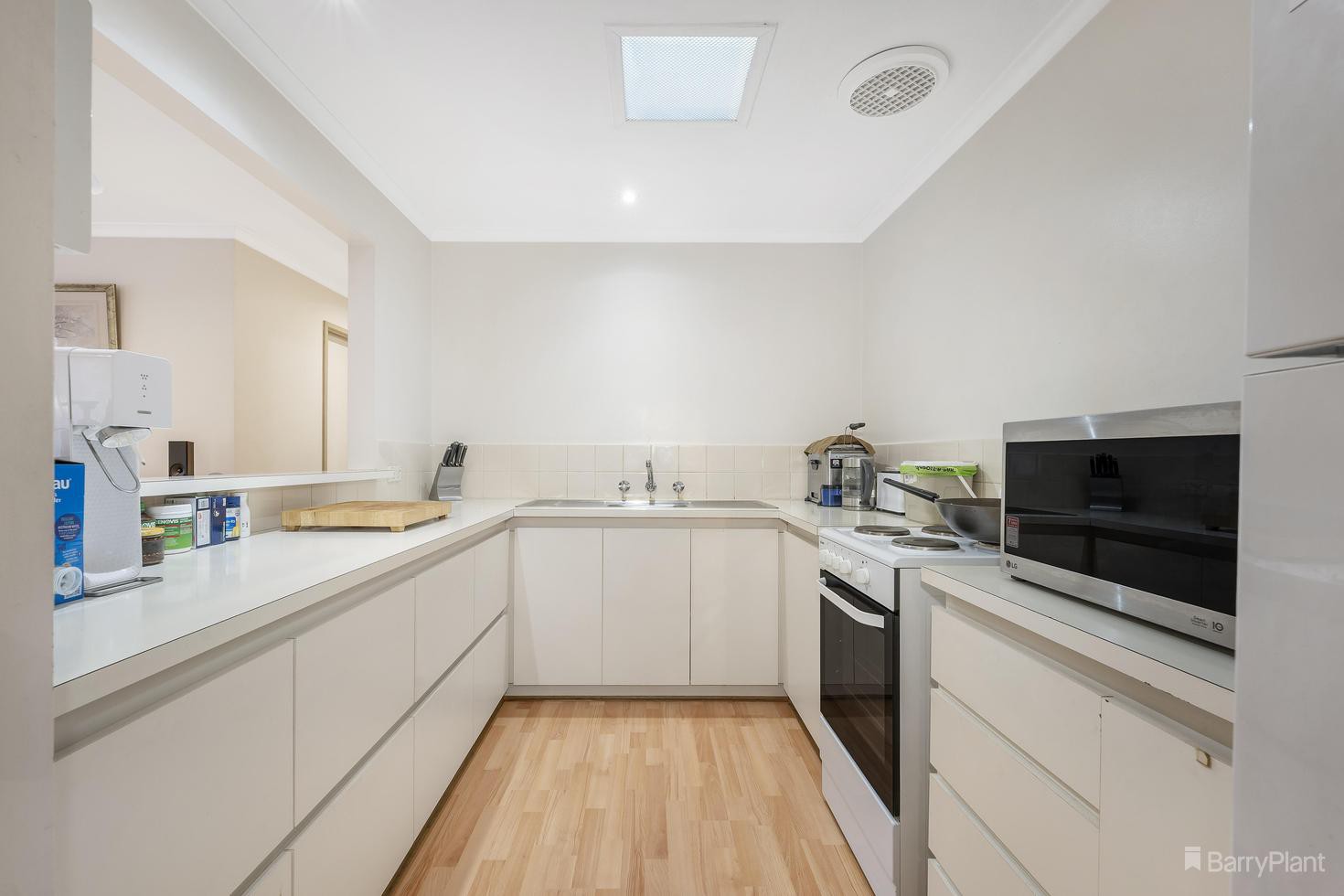 1/73 Beverley Street, Doncaster East, VIC 3109, Doncaster East - Thumbnail 3