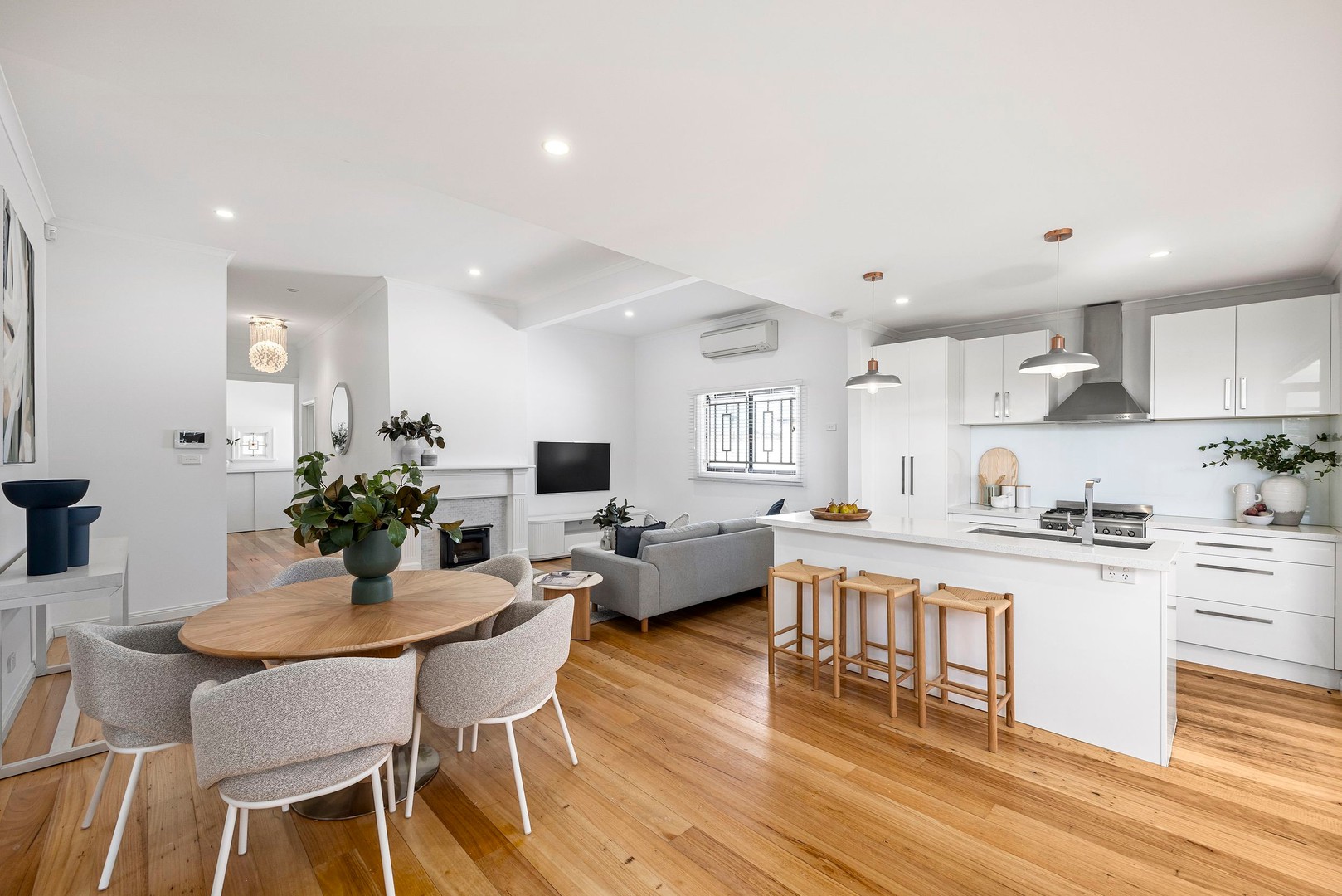 1/77 Ballarat Road, Maidstone, VIC 3012, Maidstone - Thumbnail 2