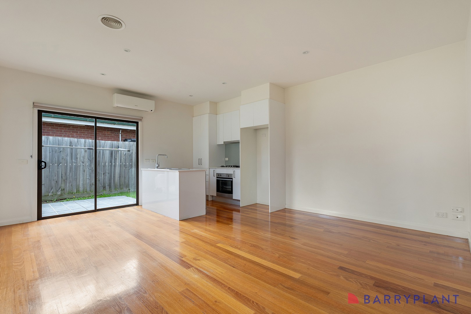 1/78 Royal Parade, Reservoir, VIC 3073, Reservoir - Thumbnail 3