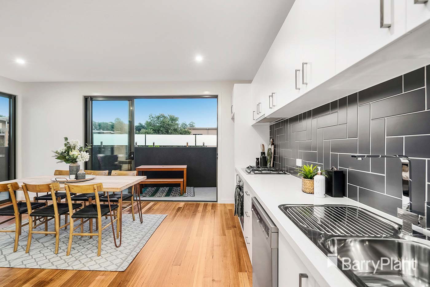 1/8 Baker Street, Lilydale, VIC 3140, Lilydale - Thumbnail 2