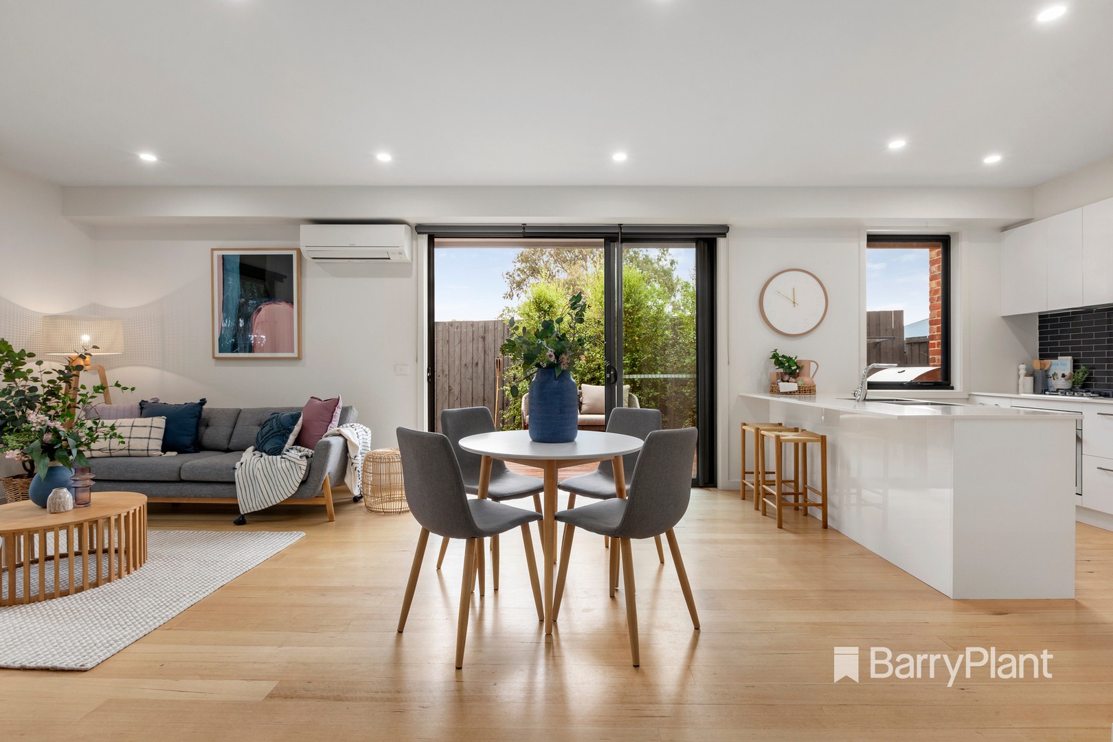 1/8 Brooks CrescentDiamond Creek, VIC 3089, Diamond Creek - Thumbnail 2