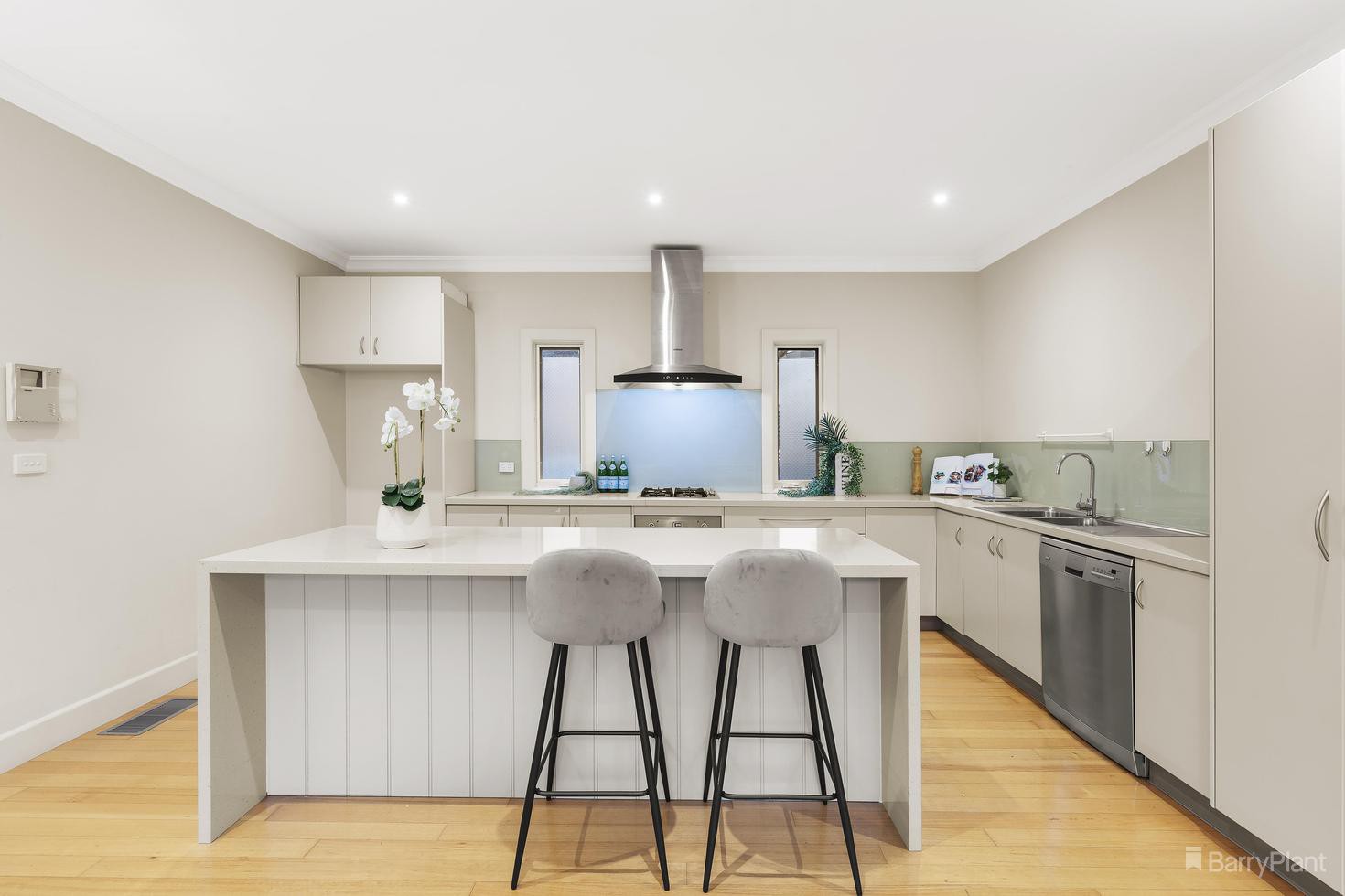 1/8 Curlew Court, Doncaster, VIC 3108, Doncaster - Thumbnail 4