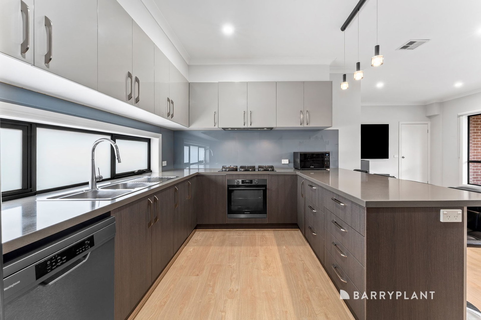 1/8 Dobson Street, Ferntree Gully, VIC 3156, Ferntree Gully - Thumbnail 4