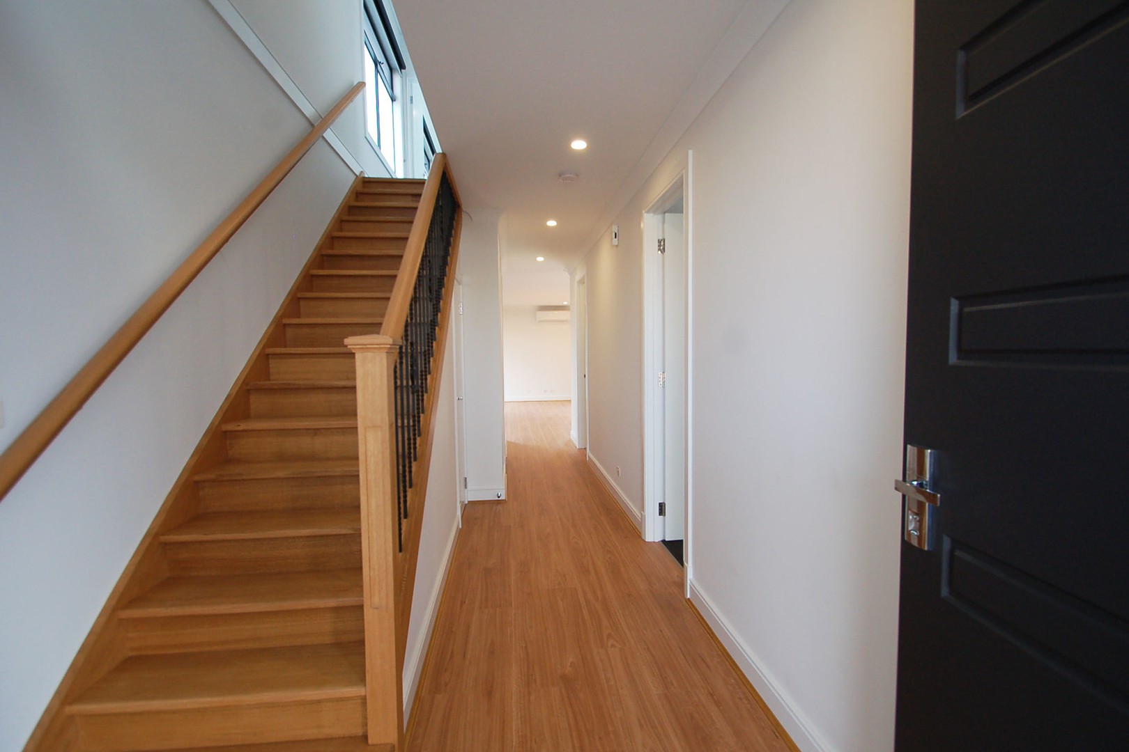 1/8 Haig Street, Reservoir, VIC 3073 - Thumbnail 2 - 25/11/2021