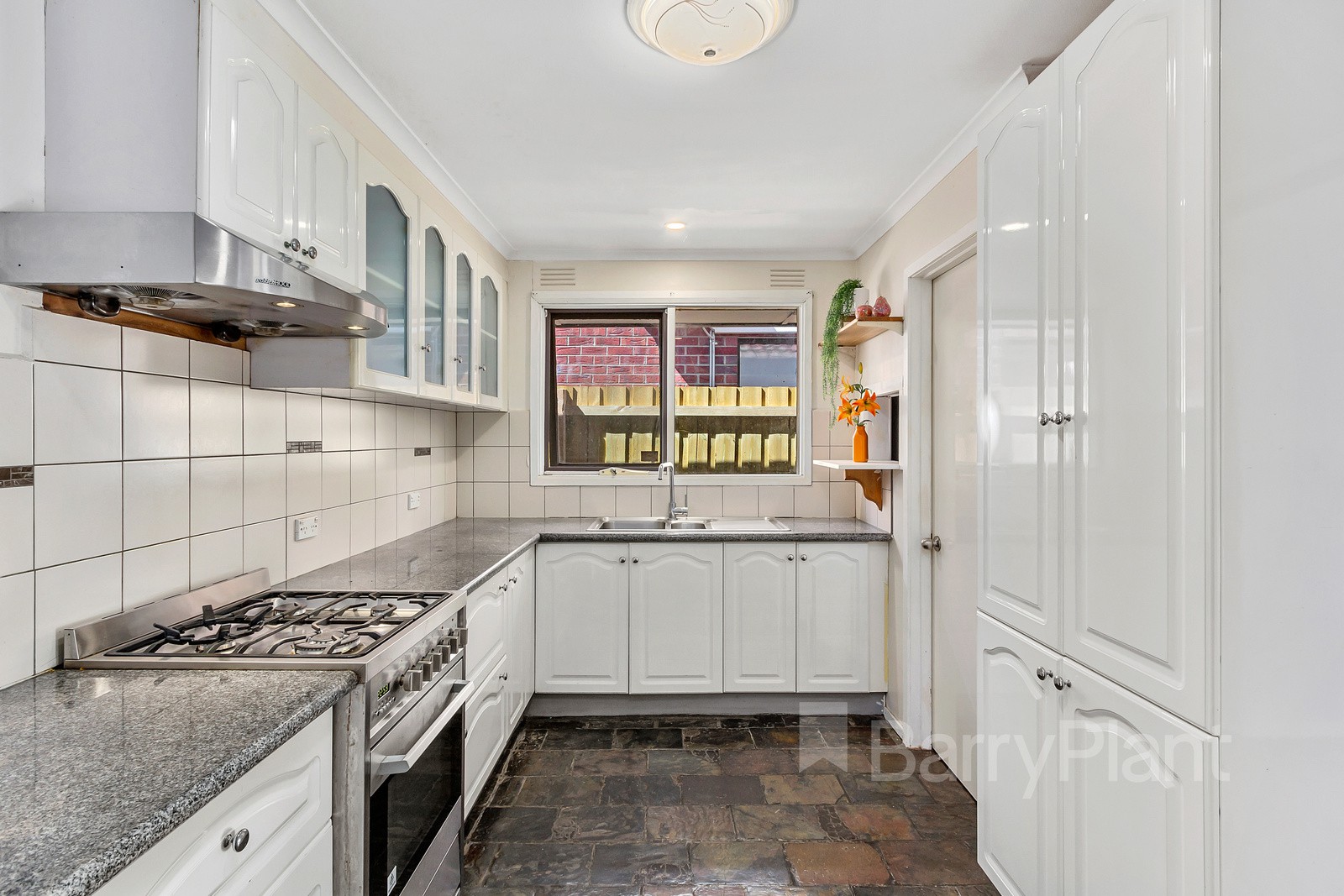 1/8 Helpmann Street, Wantirna South, VIC 3152, Wantirna South - Thumbnail 4
