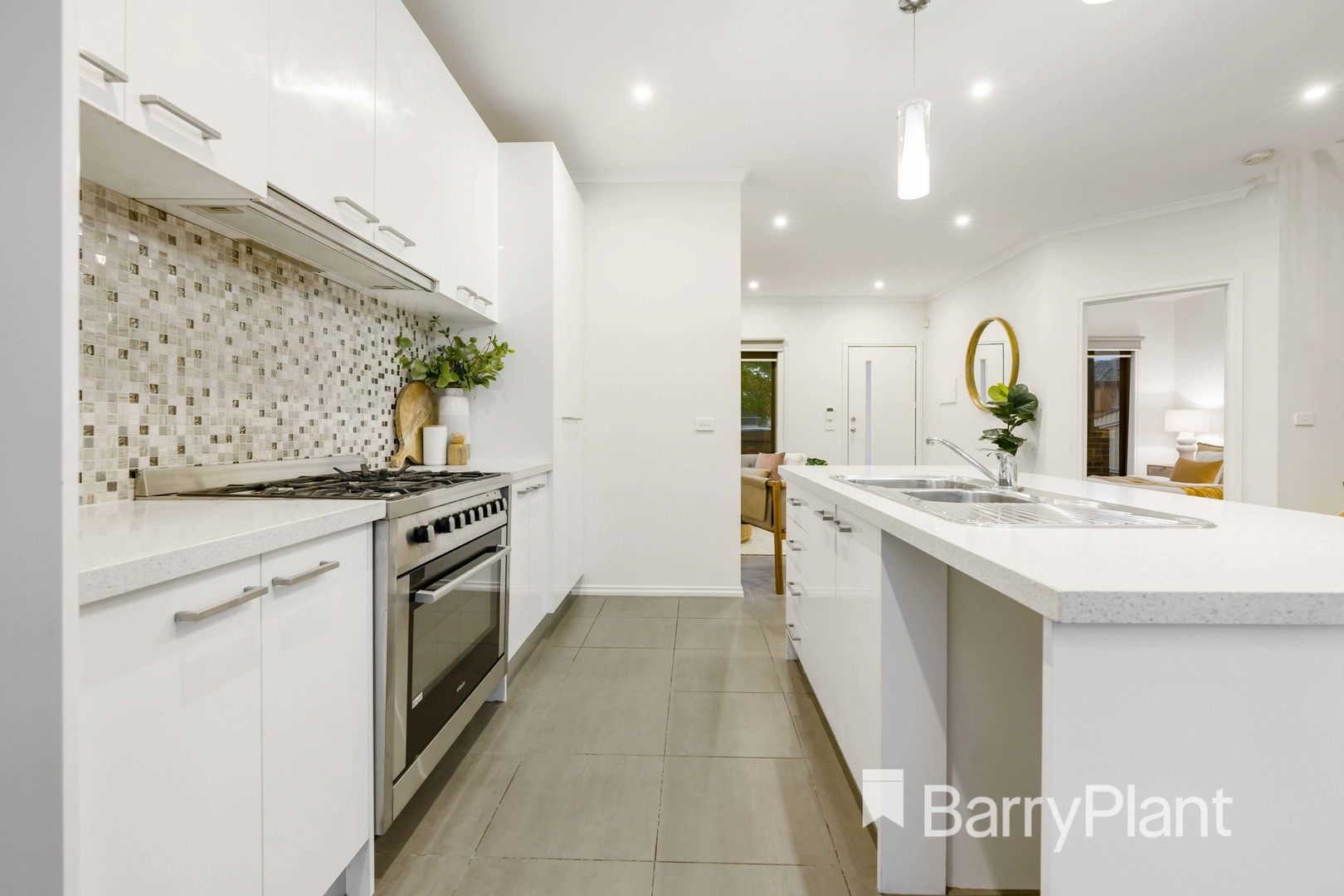 1/8 Ivanhoe Avenue, St Albans, VIC 3021, St Albans - Thumbnail 7
