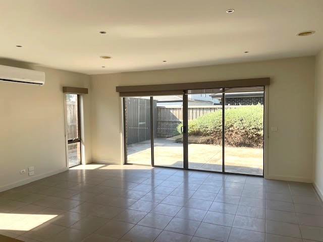 1/8 Jardine Drive, Fraser Rise, VIC 3336, Fraser Rise - Thumbnail 4