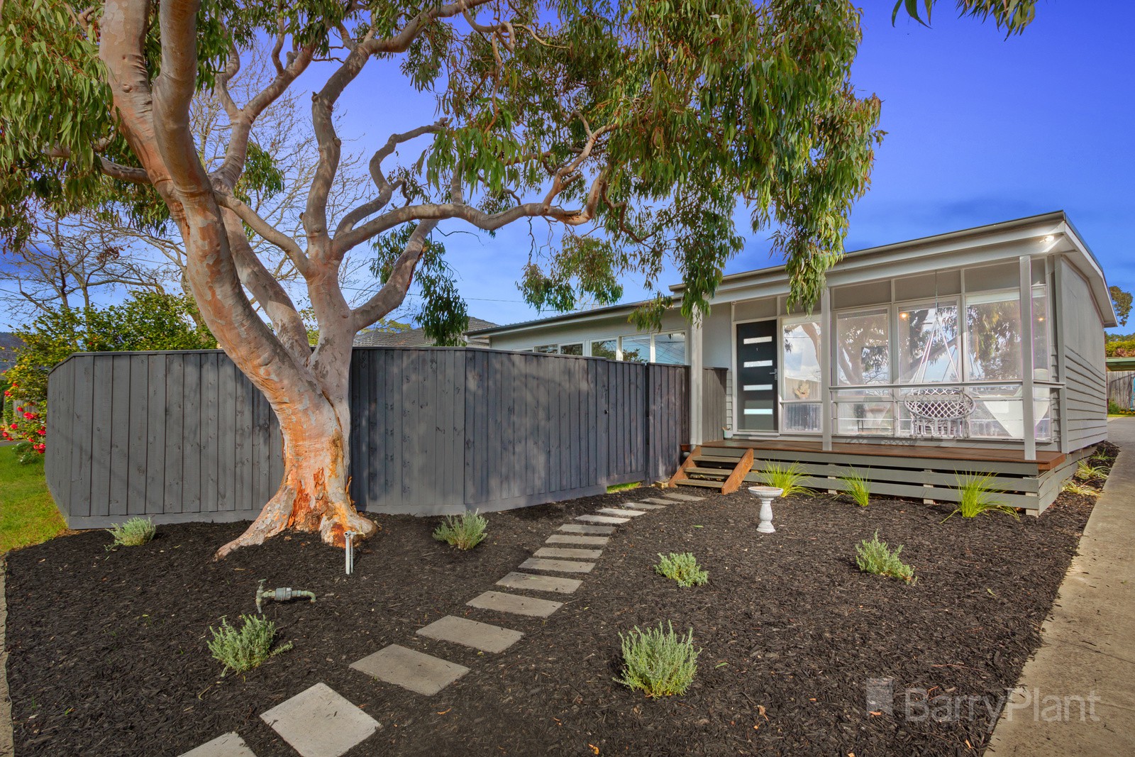 1/8 Litchfield Avenue, Ferntree Gully, VIC 3156