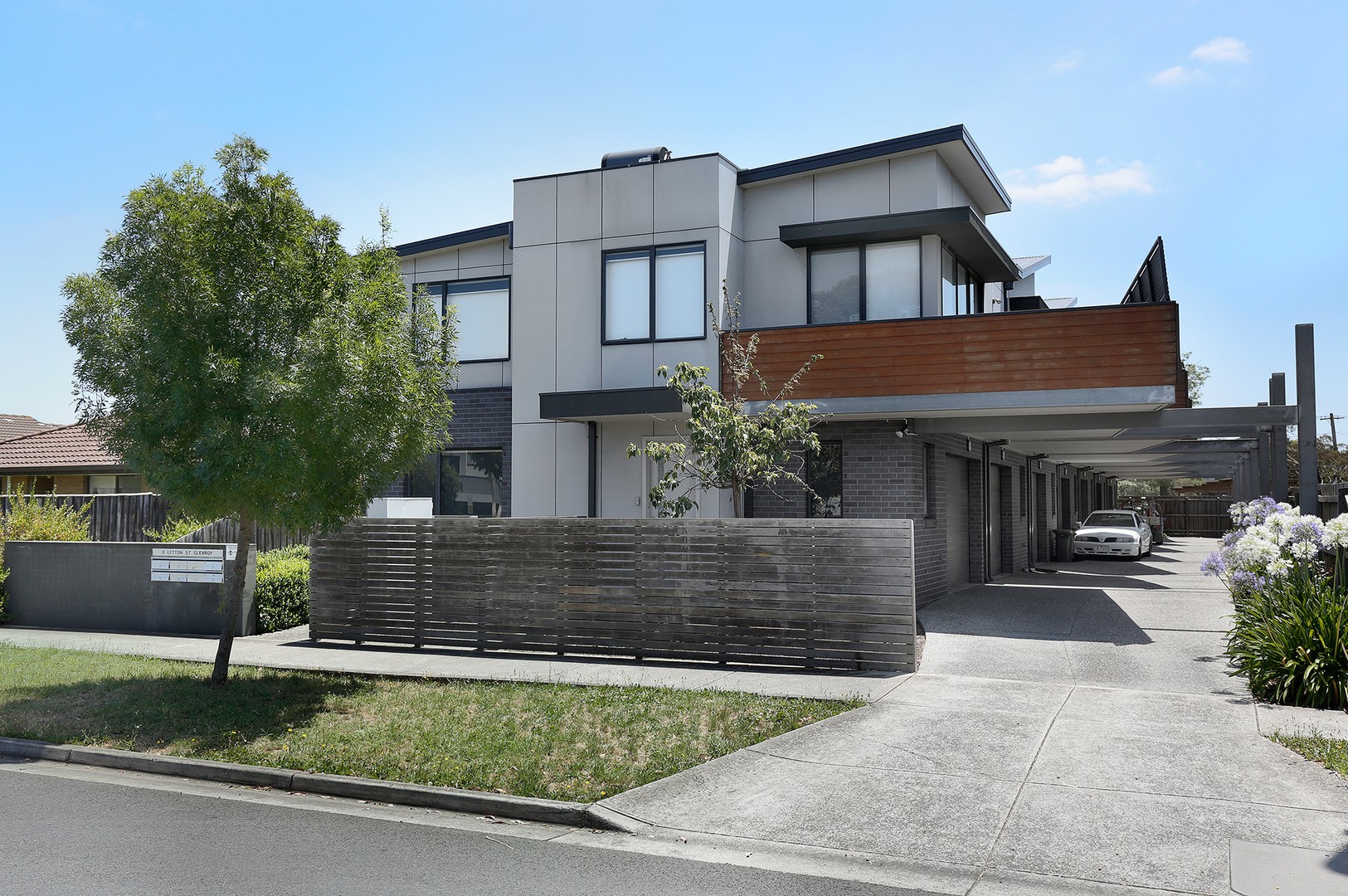 1/8 Lytton Street, Glenroy, VIC 3046 - Thumbnail 1 - 29/04/2025