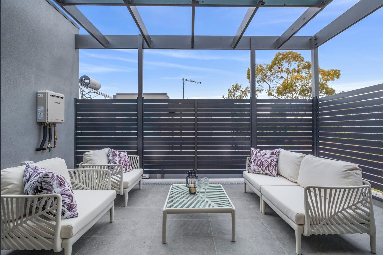 1/8 Mountain Gate Drive, Ferntree Gully, VIC 3156, Ferntree Gully - Thumbnail 2