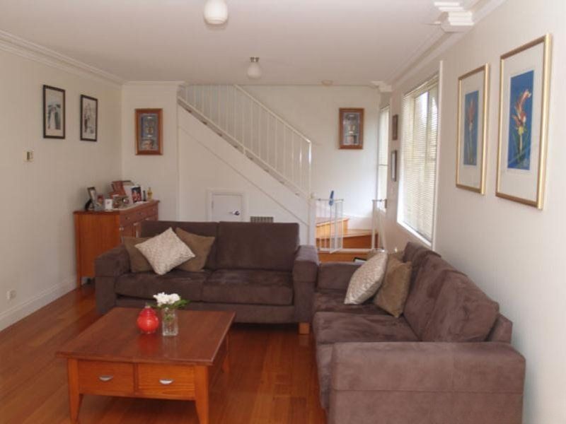 1/8 Roger Street, Doncaster East, VIC 3109, Doncaster East - Thumbnail 3