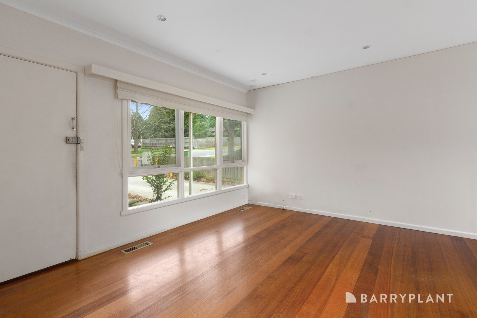 1/8 Shalimar Crescent, Boronia, VIC 3155, Boronia - Thumbnail 2