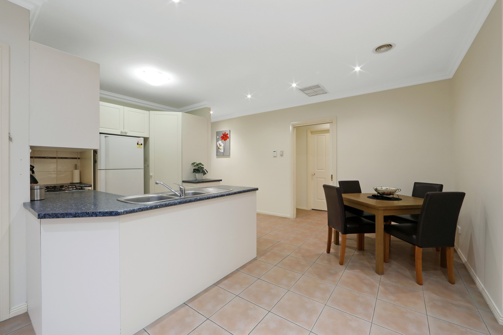 1/8 Stamford Crescent, Rowville, VIC 3178, Rowville - Thumbnail 4