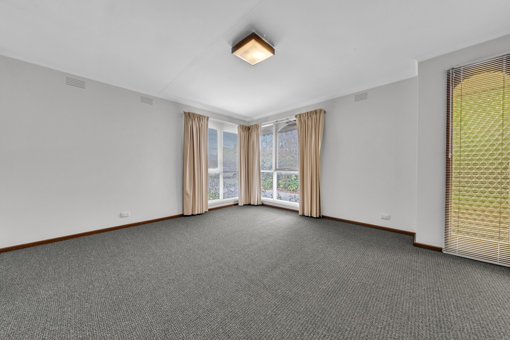 1/83 Essex Road, Mount Waverley, VIC 3149, Mount Waverley - Thumbnail 6