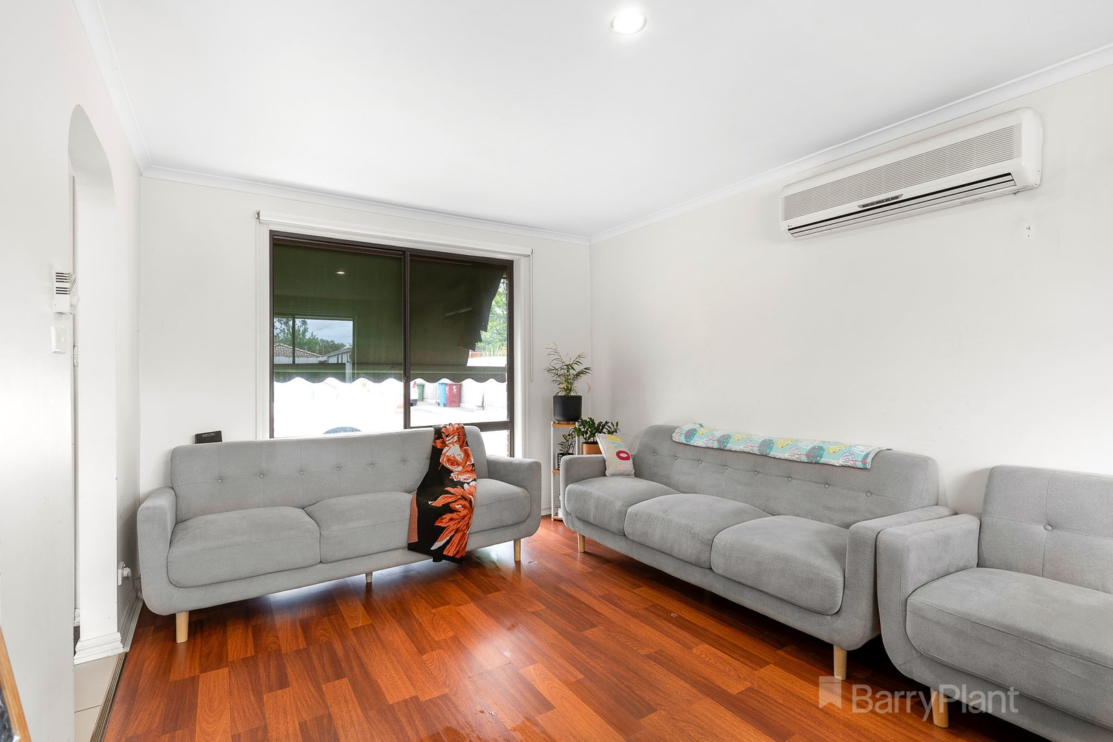 1/9 Alexander StreetCranbourne, VIC 3977, Cranbourne - Thumbnail 2