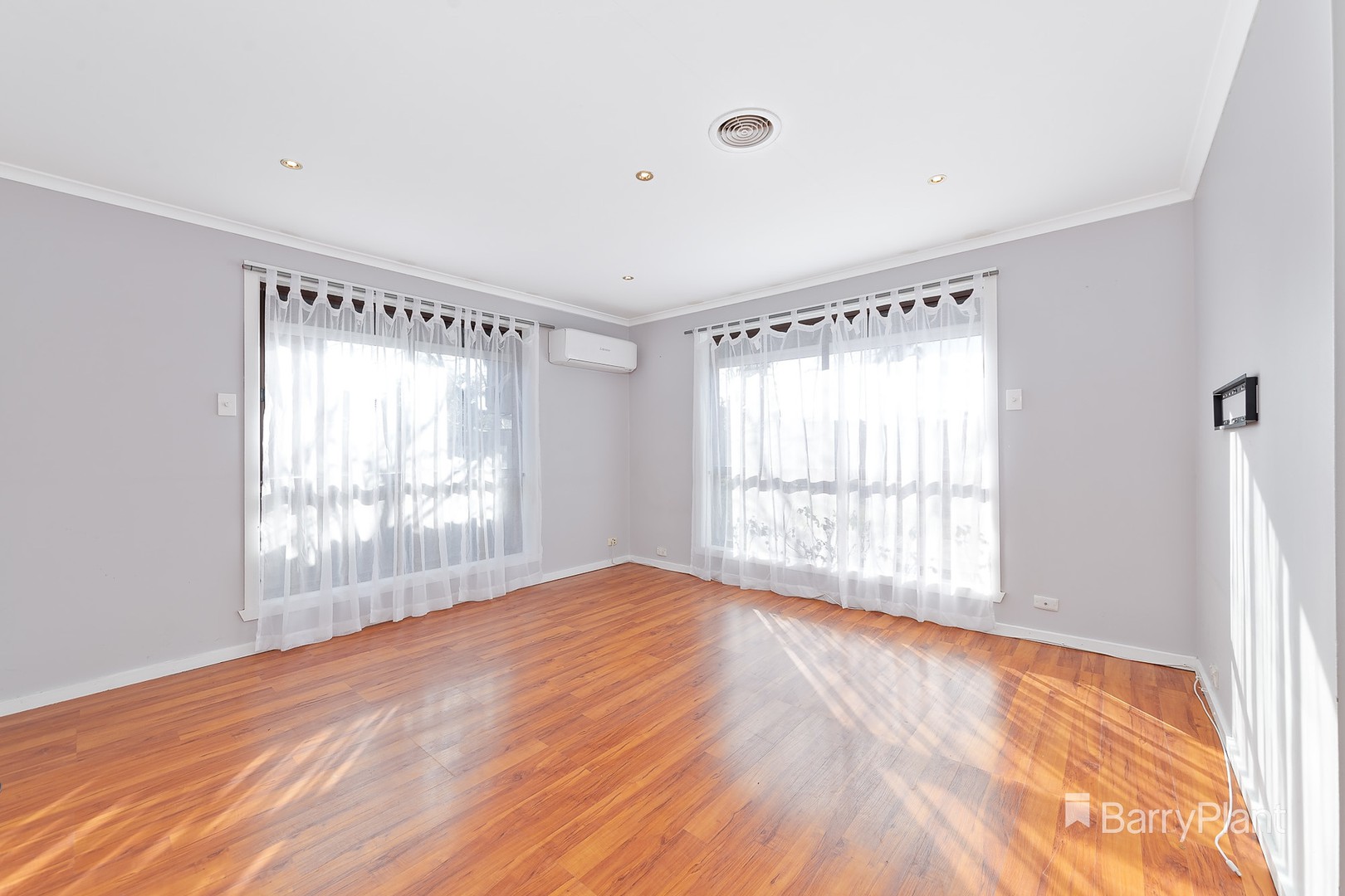 1/9 Bond Court, Meadow Heights, VIC 3048, Meadow Heights - Thumbnail 3