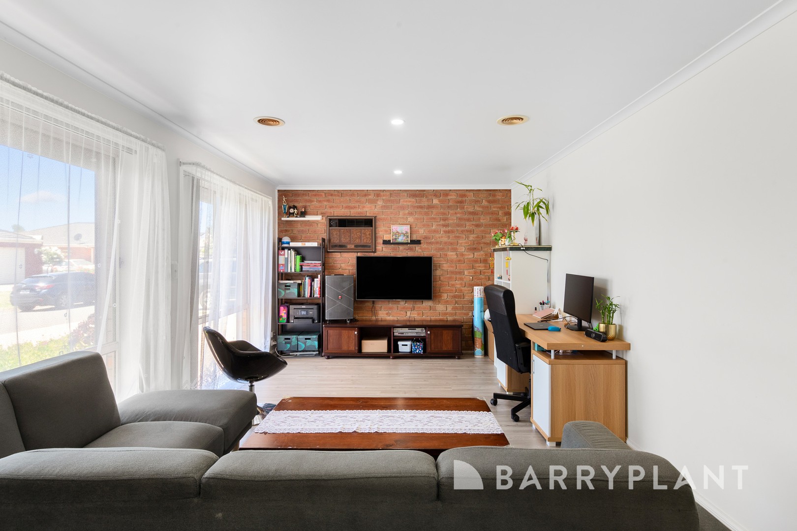 1/9 Chircop Close, Sydenham, VIC 3037 - Thumbnail 2 - 15/01/2024