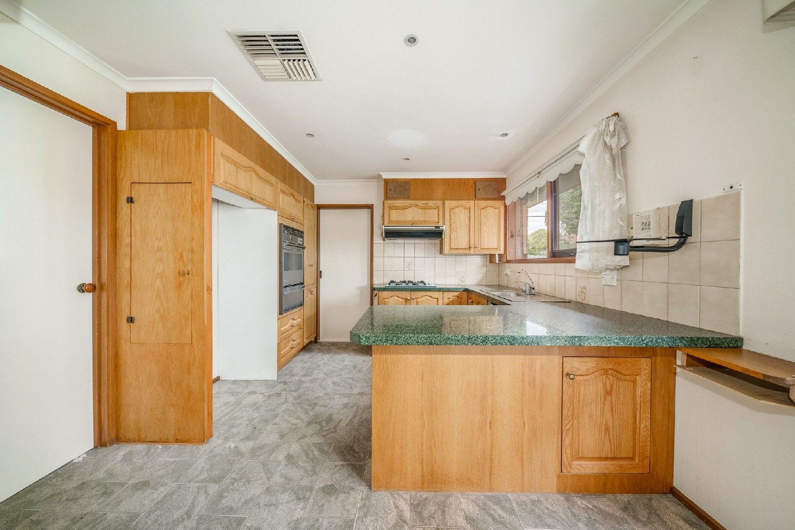 1/9 Edwards Street, Burwood, VIC 3125, Burwood - Thumbnail 5