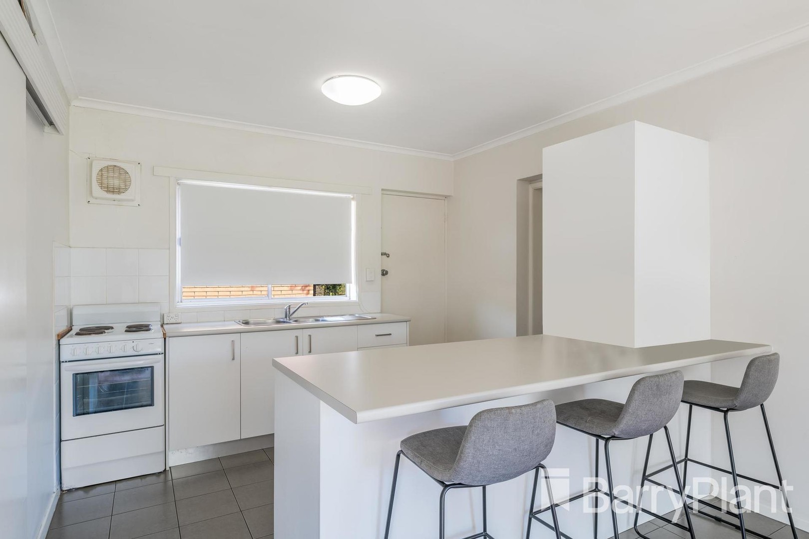 1/9 Elizabeth StreetHighton, VIC 3216, Highton - Thumbnail 2